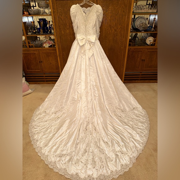 Mori Lee Custom Wedding Dress Size 12 - Picture 5 of 7